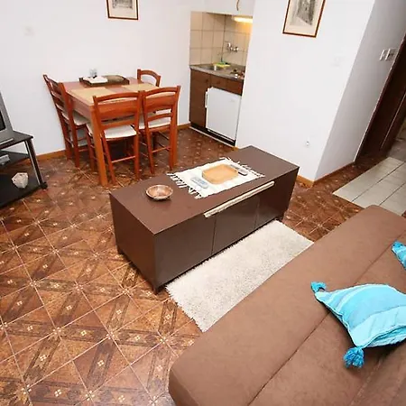 Apartment Seni Mandre