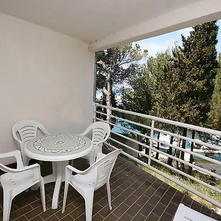Seni Apartment Mandre