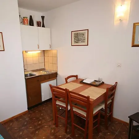 Apartment Seni Mandre